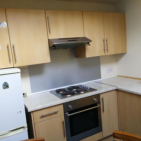 A Double Bedroom Near Glasgow City Centre Not In Great Condition Suitable For Short Stay Kültér fotó
